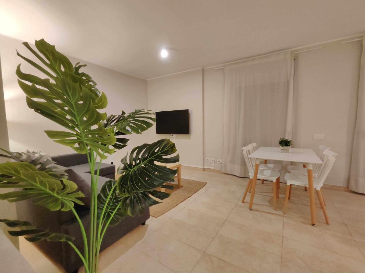 Mazi Apartments Havana Матаро Екстер'єр фото