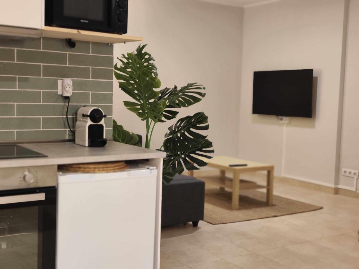 Mazi Apartments Havana Матаро Екстер'єр фото