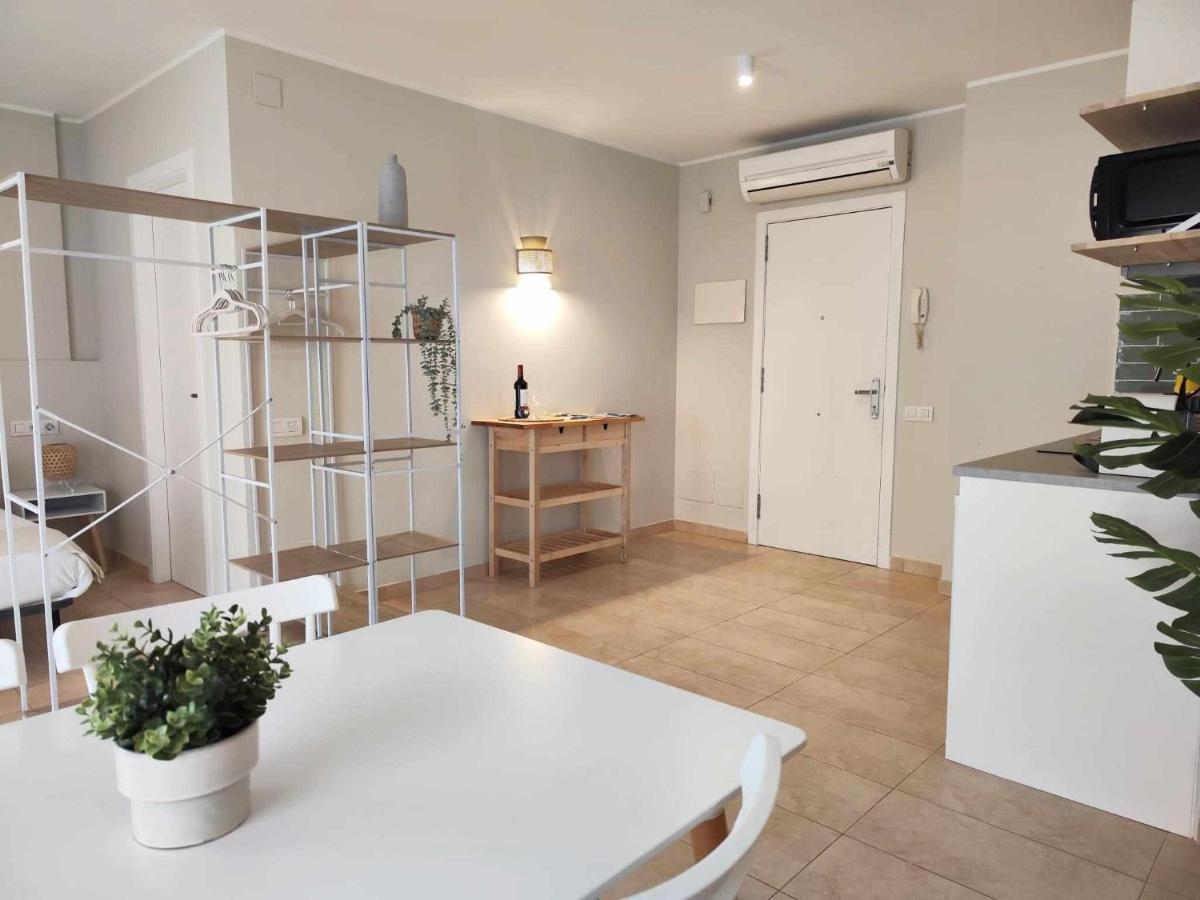 Mazi Apartments Havana Матаро Екстер'єр фото
